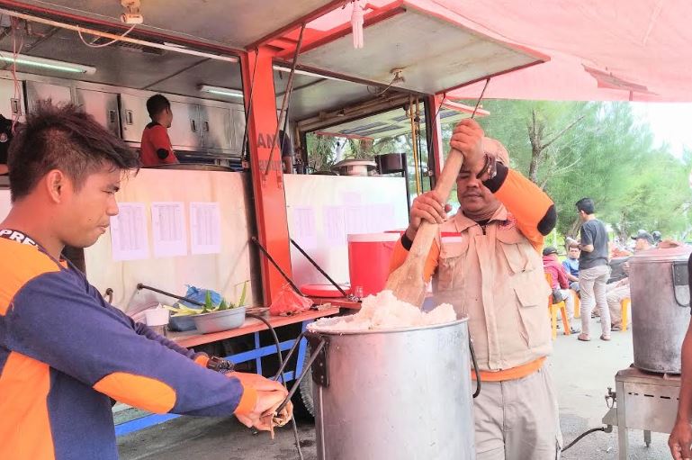 Kapal Tak Kunjung Berlayar, 165 Calon Penumpang Masih Terlantar di Pelabuhan Sinabang